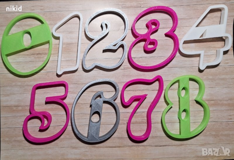 сет 7,5 см цифри числа цифра с наклон пластмасови форми резци фондан тесто бисквитки резец, снимка 1