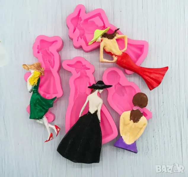 Молдове комплект 4 броя момичета , снимка 1