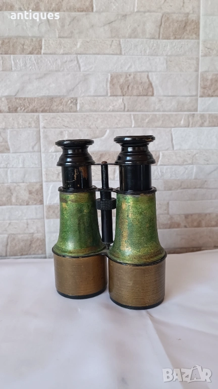 Стар военен бинокъл - WWII - Антика - 1940г., снимка 1