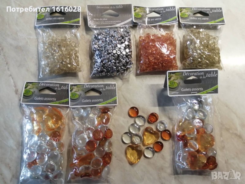 Асортимент от топчета,камъни и сърца за украса и декорация., снимка 1