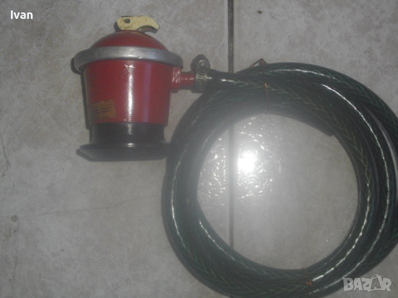 Български Газов Редуцир Вентил Ниско Налягане Регулатор Налягане-1988г-С Маркуч-Отличен, снимка 1