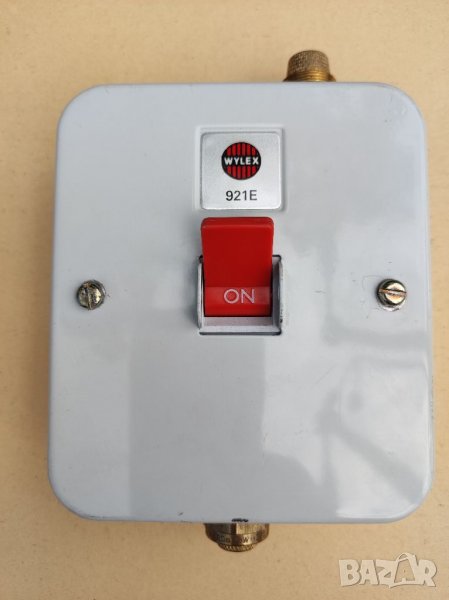 Триполюсен неутрален изолатор Wylex 921 e, прекъсвач, шалтер . , снимка 1