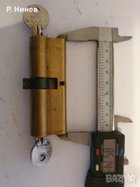 Патронник със секретни ключове 85 мм разностранен, снимка 1