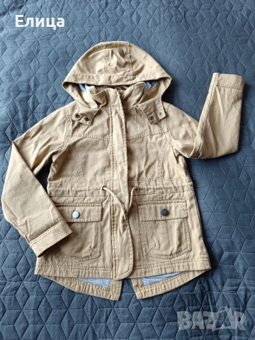 парка яке 122/128 , снимка 2 - Детски якета и елеци - 51917626