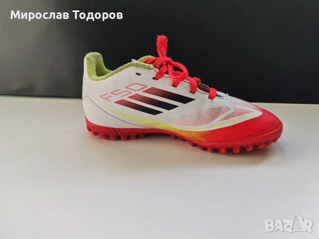 Стоножки Adidas F50 EU31, снимка 2 - Футбол - 52882926