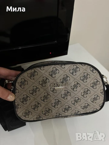 Стилна чанта Guess, снимка 4 - Чанти - 51204469