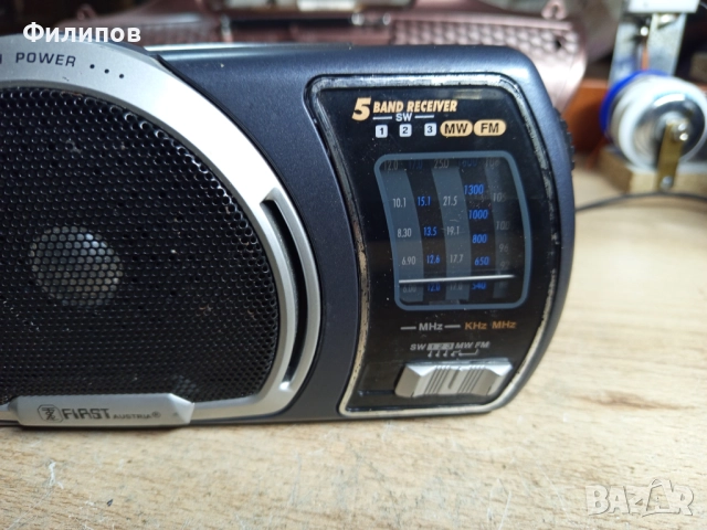 first wb2200 портативно фм радио с li-ion захранване