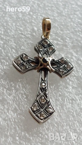Стар златен 18к кръст с инкрустирани натурални диаманти и сапфир-диамант,злато, снимка 17 - Колиета, медальони, синджири - 51201975