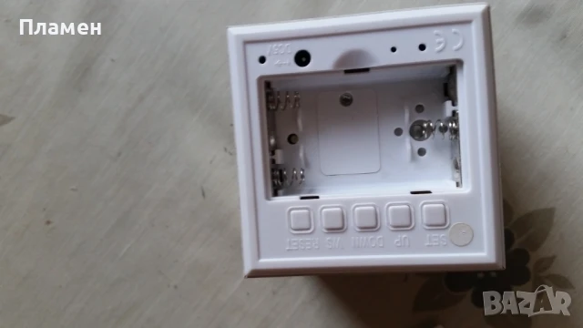 Часовник Gingko Cube LED, снимка 6 - Други - 50953924