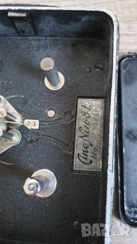 Камера Cine Nizo 8E, снимка 9 - Антикварни и старинни предмети - 42500619