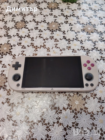 Trimui Smart pro - ретро гейминг конзола