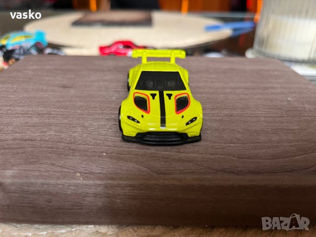Hotwheels-Aston Martin, снимка 2 - Колекции - 42460498