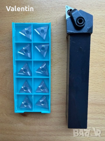 Стругарски ножове/държачи със сменяеми пластини