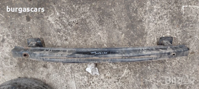 Основа задна броня Vw Touran - 50лв, снимка 2 - Части - 51273383