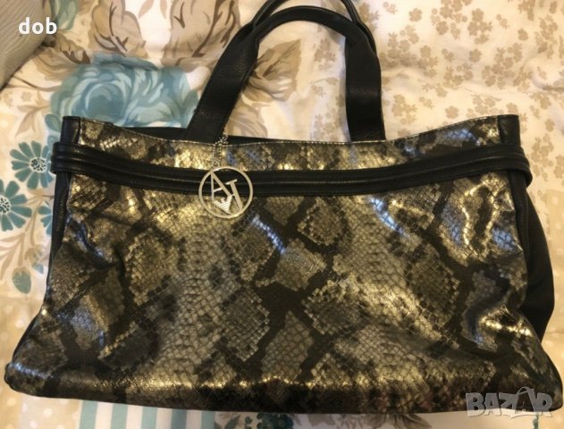 Нова чанта Armani Jeans handbag snake print, снимка 7 - Чанти - 30992549