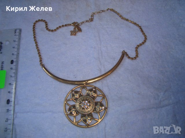 РАЗКОШНА ПОЗЛАТЕНА ДИЗАЙНЕРСКА БУТИКОВА МАРКОВА СКЪПОЦЕННА ОГЪРЛИЦА АРТ ДЕКО СТИЛ КОЛИЕ 27966, снимка 2 - Колиета, медальони, синджири - 37065305