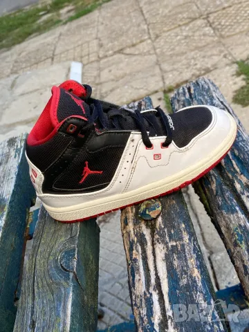 Jordan 1 Flight — номер 29.5, снимка 1