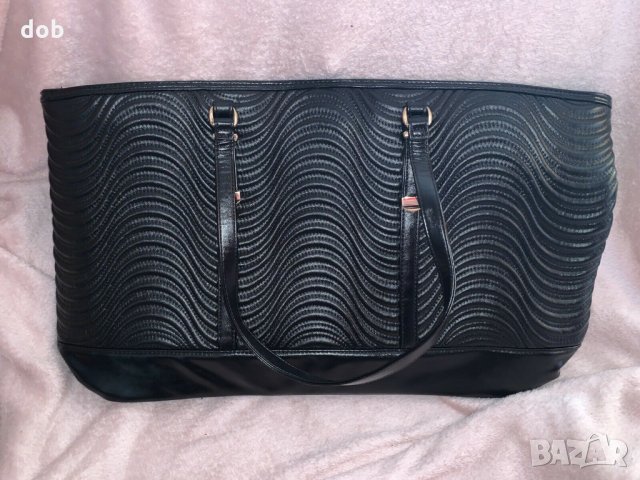 Нова чанта Versace Parfums large Handbag, оригинал, снимка 3 - Чанти - 30980931