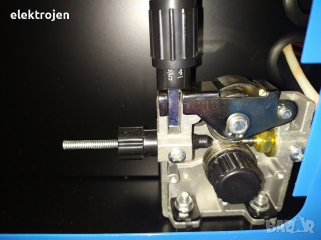 Телоподаващ апарат МАХ PROFESSIONAL MIG 250А - 4м. евро шланг- 250 Телоподаващо, снимка 4 - Други машини и части - 38518658