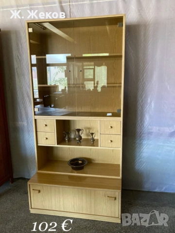 Стилен шкаф/витрина, снимка 2 - Секции и витрини - 54085669