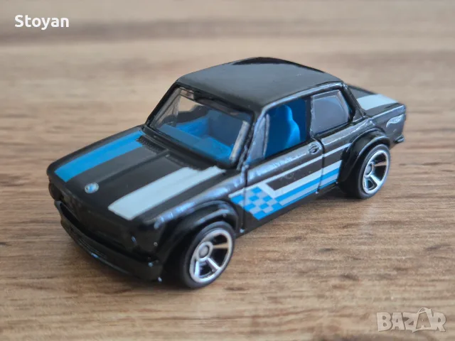 Hot wheels BMW 2002, снимка 3 - Колекции - 56132669