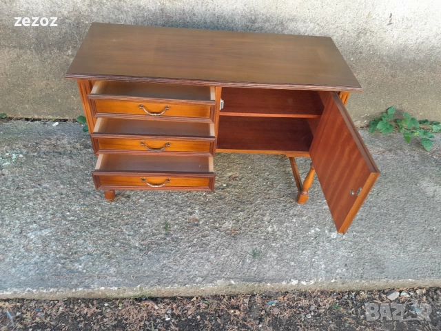 Красиво малко шкафче-№60, снимка 4 - Шкафове - 53083092