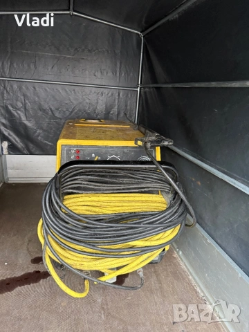 Професионална водоструйка Kärcher HDS 750