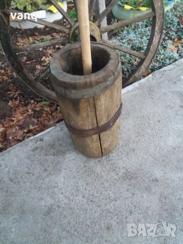 Стара дървена чутора буталка чукалка