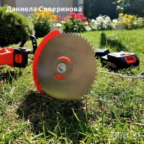 Телескопичен акумулаторен тример за трева 48V с две батерии – мощен, лек и без кабели, снимка 2 - Градинска техника - 52217283