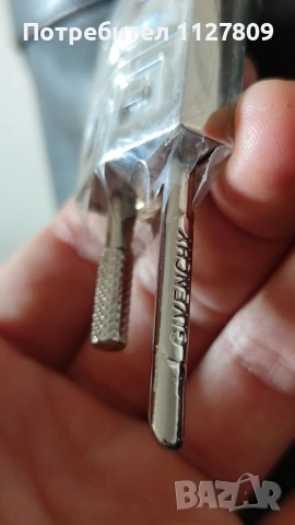 Givenchy Оригинални Естествена Агнешка Кожа Пълен Комплект Размер 37 Метални Детайли , снимка 5 - Дамски боти - 53899620