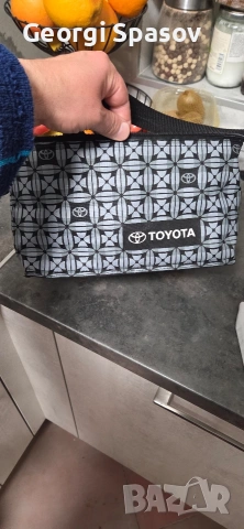 Сооling bag Toyota,за толо и студено