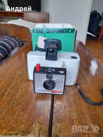 Стар фотоапарат Polaroid Swinger Model 20, снимка 2 - Антикварни и старинни предмети - 52227006