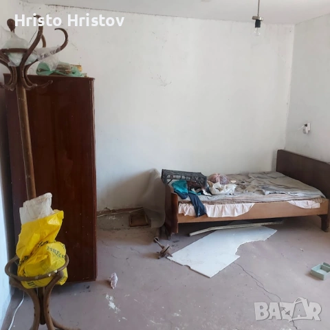 Къща в с. Макариополско до изхода на магистралата Варна - Търговище, снимка 10 - Къщи - 53895690