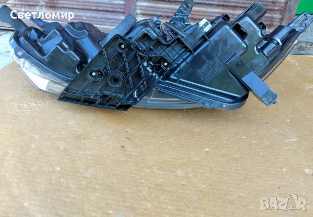 Десен фар за Nissan Qashqai J11, снимка 10 - Части - 50749674