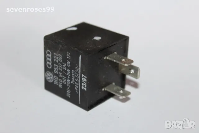 Реле VW Audi 191  1H0953227, снимка 2 - Части - 48835672