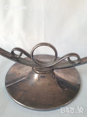 Посребрен свещник, снимка 2 - Антикварни и старинни предмети - 52488652