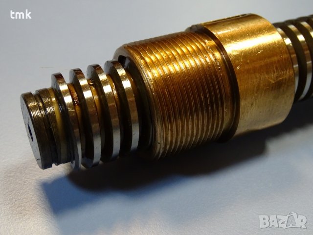 Винт с гайка за фреза Deckel L-530 ф26, снимка 2 - Резервни части за машини - 40131861