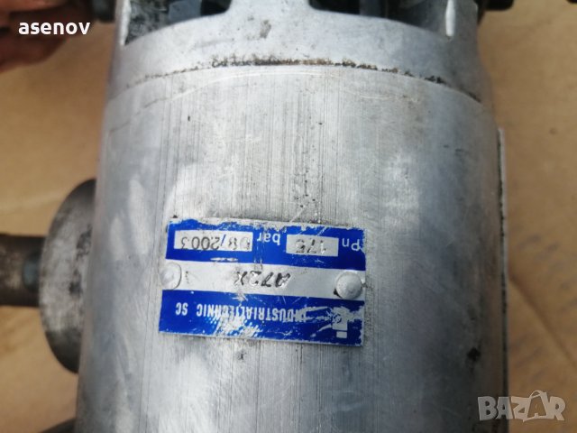 Двусекционна хидравлична помпа , снимка 2 - Индустриална техника - 39804975