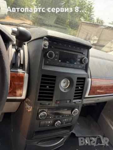 На части Крайслер Гранд Вояджер Chrysler Gr Voyager 2.8 д, снимка 6 - Автомобили и джипове - 53061745