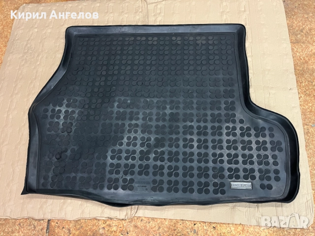 Гумена стелка за багажника на BMW E46 Комби