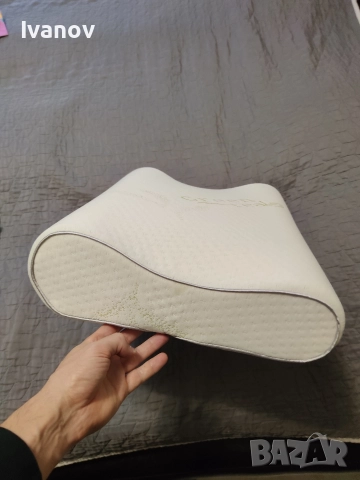 Възглавница с анатомична извивка с мемори пяна , снимка 2 - Възглавници - 52892515