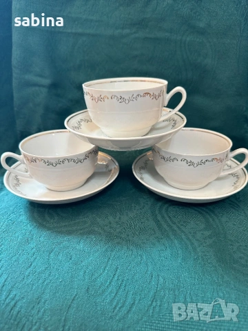 2 елегантни съветски сервиза за чай и за кафе в бяло и злато на Рижски завод, Рига, СССР, снимка 3 - Сервизи - 53006504