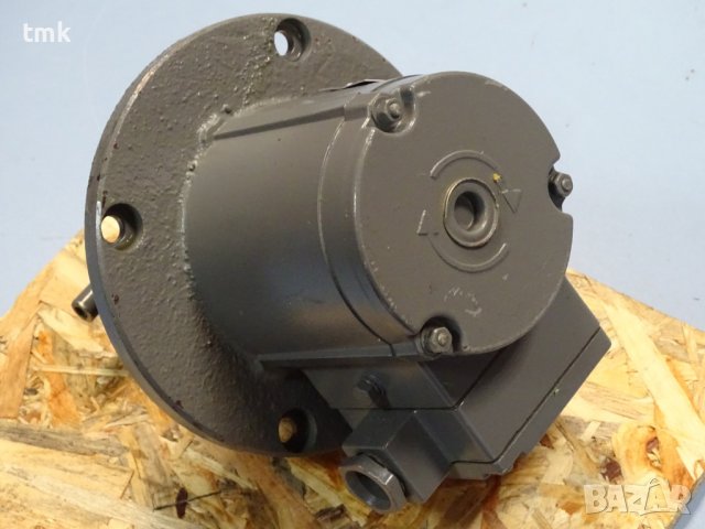 Хидравлична смазочна помпа MEZ Brno 2-CZB-05, снимка 5 - Резервни части за машини - 36983150