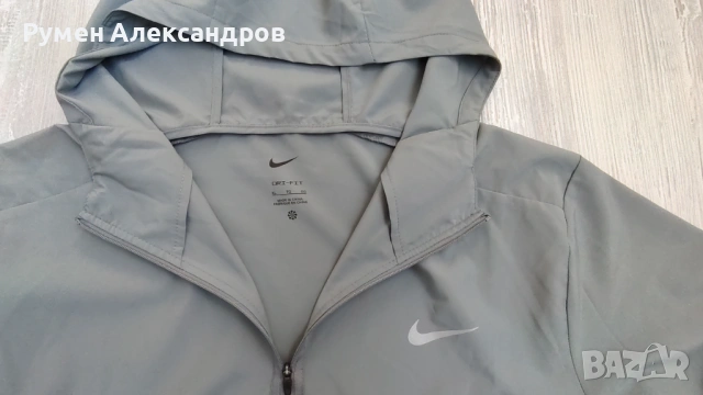 Ново мъжко яке за тренировки NIKE FORM HOODED VERSATILE JACKET р-р ХL, снимка 10 - Спортни дрехи, екипи - 54345061