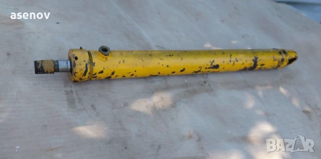 хидравличен цилиндър