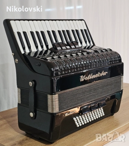 Акордеон Weltmeister Meteor , снимка 3 - Акордеони - 53942302