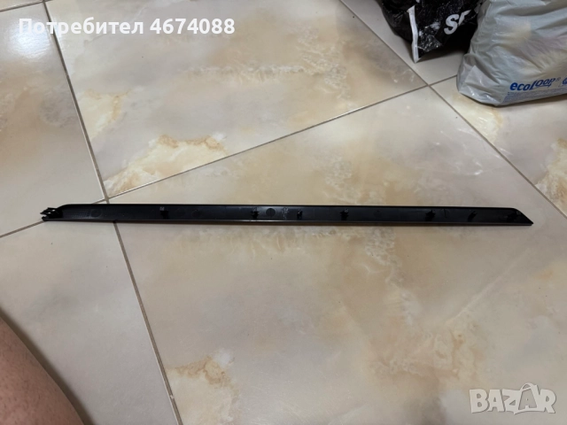 Вътрешна лайсна на кора на врата на Жета Голф Jeta Golf 5 само за 20лв. 1K4867449, снимка 2 - Части - 52726569