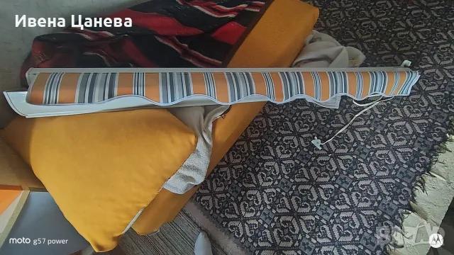 Ръчно прибиращ се сенник, 168 см, жълто-сини ивици