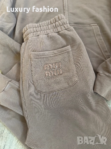 Дамски комплект Miu Miu, снимка 2 - Комплекти - 52463764