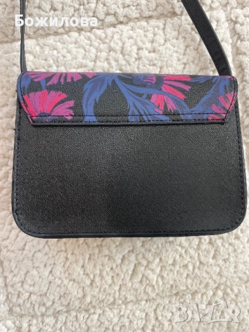 Дамска чантичка, снимка 2 - Чанти - 52924699